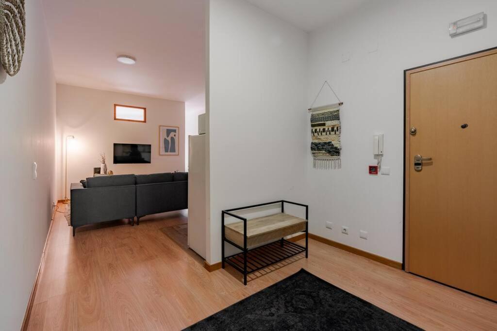 Modern Studio Near Metro Station Senhora da Hora Esterno foto