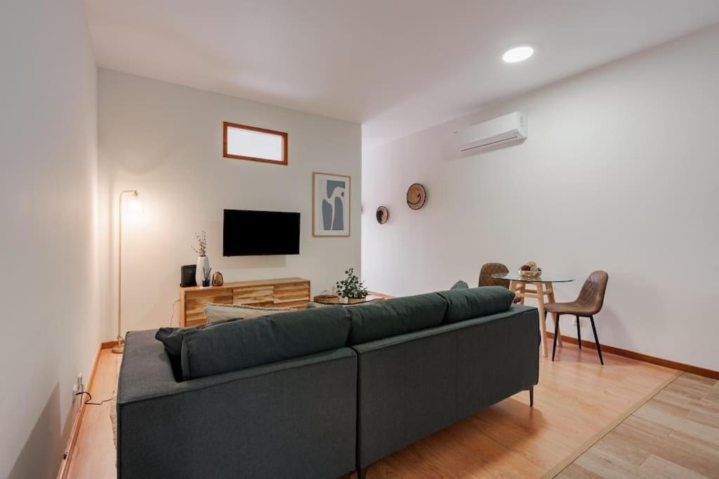 Modern Studio Near Metro Station Senhora da Hora Esterno foto